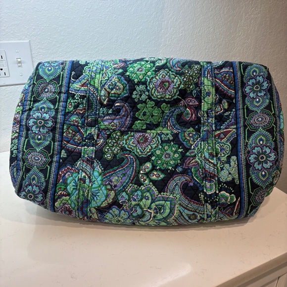 Vera Bradley Large Duffle - Picture 5 of 11